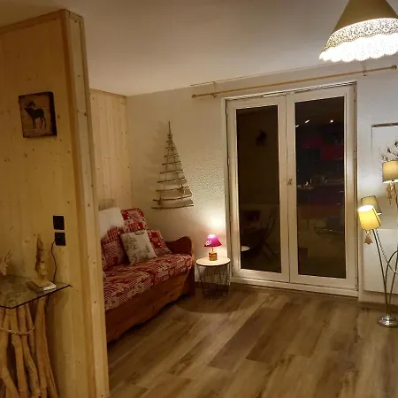 Chaleureux Vue Sur La Montagne Apartment